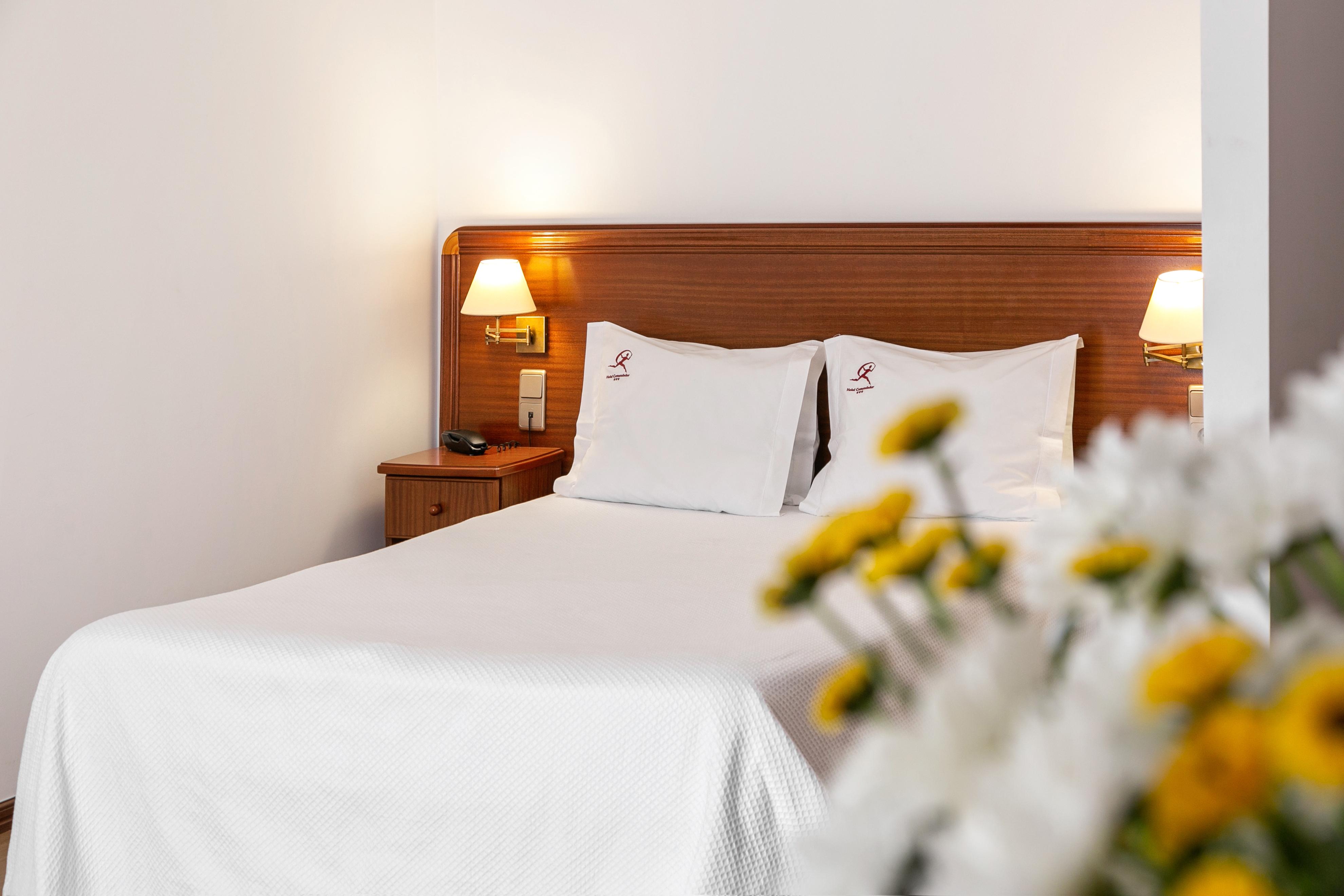 Hotel Comendador ボンバラル エクステリア 写真