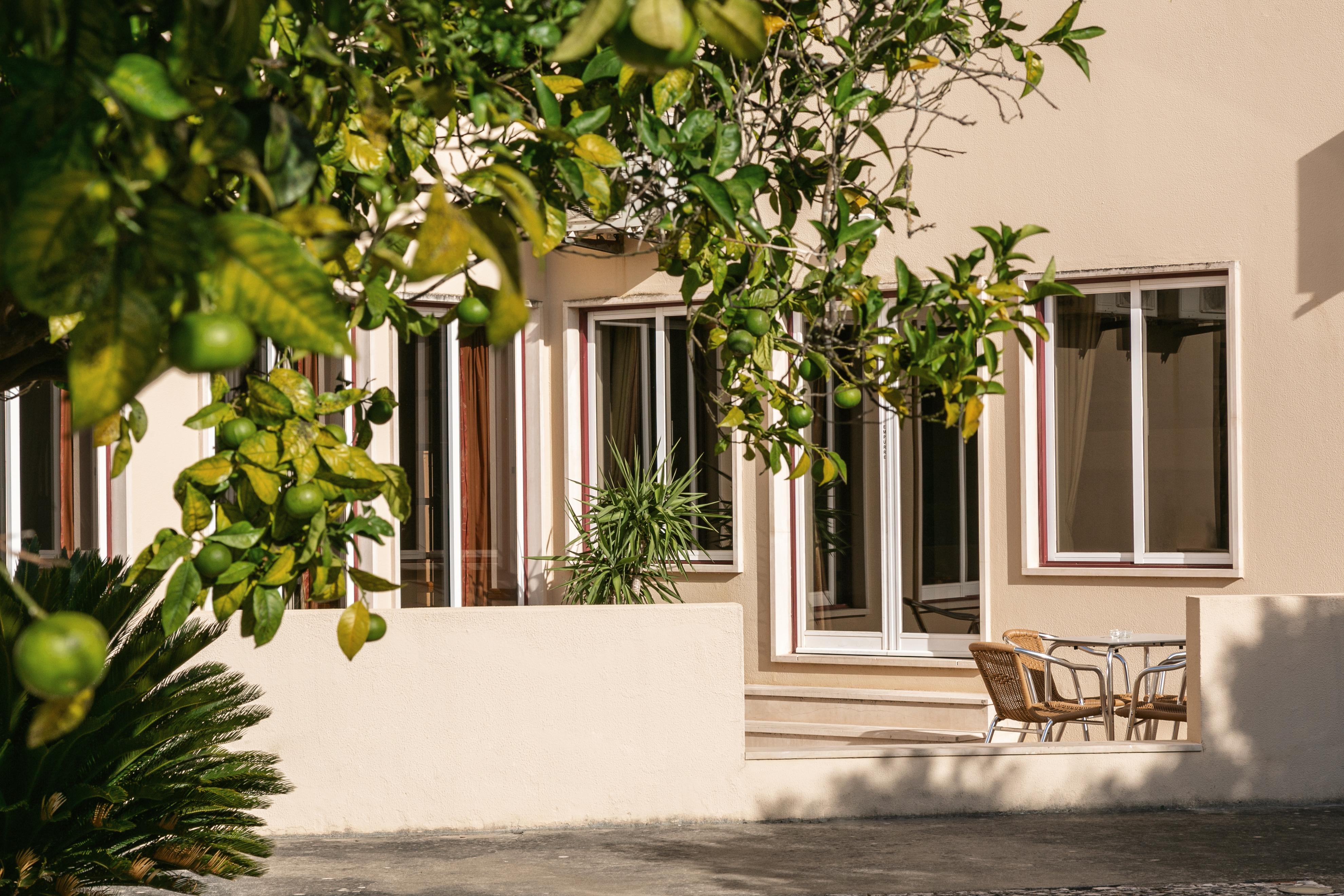 Hotel Comendador ボンバラル エクステリア 写真