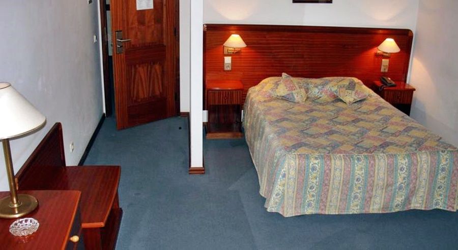 Hotel Comendador ボンバラル エクステリア 写真