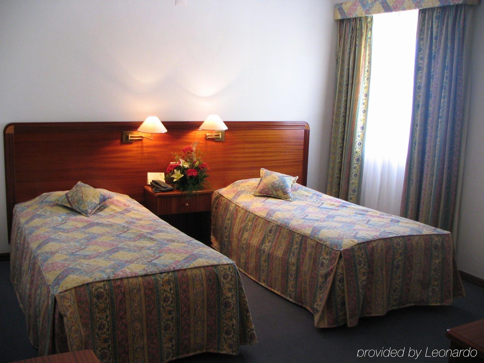 Hotel Comendador ボンバラル 部屋 写真